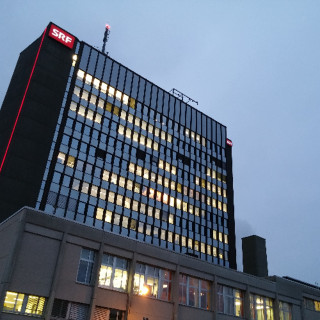Stellenabbau bei SRF und Halbierungsinitiative (11.02.)