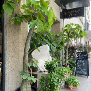 Zwischen Kaffee, Quarktorten und Blumen (22.05.)